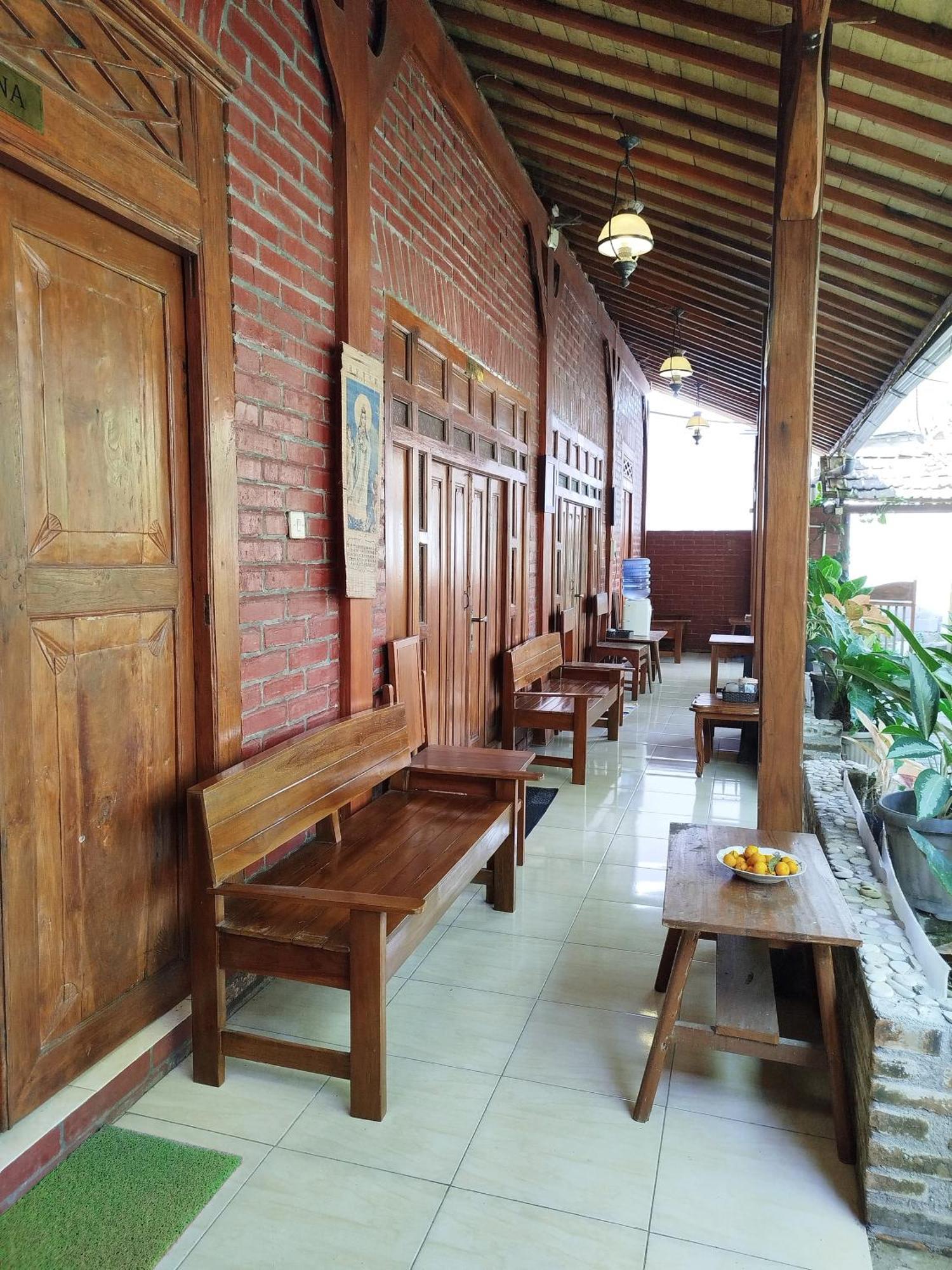 Dapur Ethnic Homestay Бантул Экстерьер фото